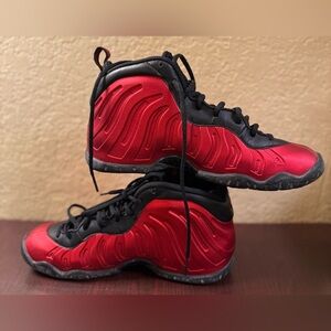 Nike Black Athletic Sneakers